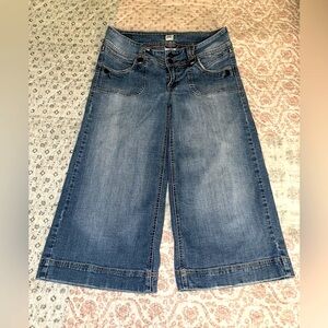 H2J Production capri flare jeans sizer 11/12 junior GUC